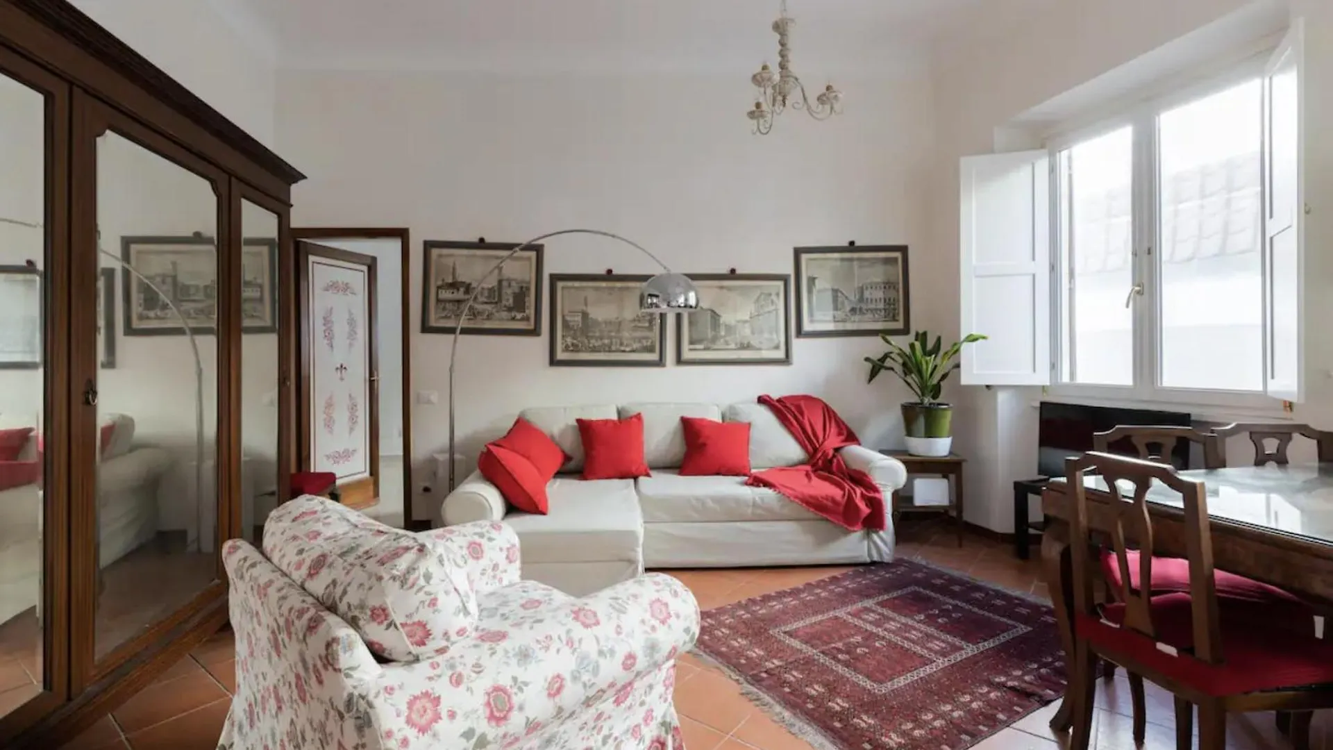Giglio & Viola Borgia Apartment Florence