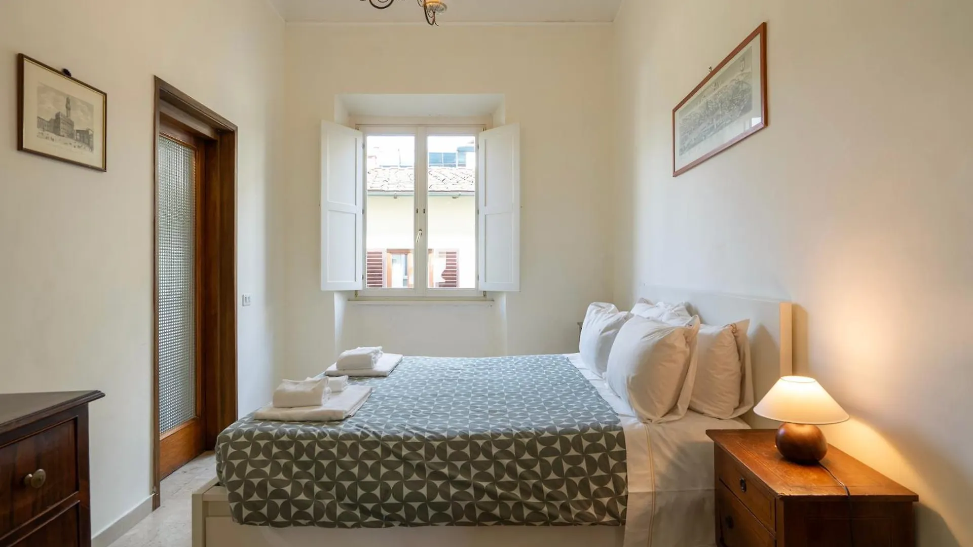 Giglio & Viola Borgia Apartment Florence Italy